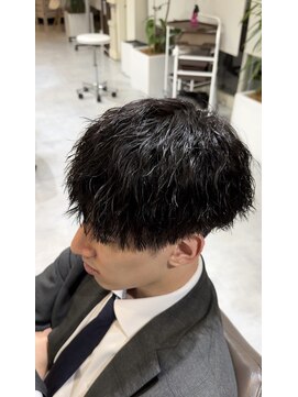 エル ブランシェ(Ailes Branches) メンズ王道マッシュ縦落ちツイストパーマ