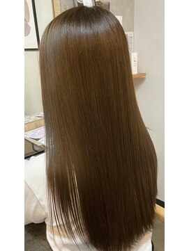 プーパ ヘアーユニ(pupa hair uni) サラ艶ストレート