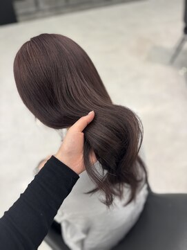 ジーナリア(Xena ria) 《rena》ほんのりピンクブラウン