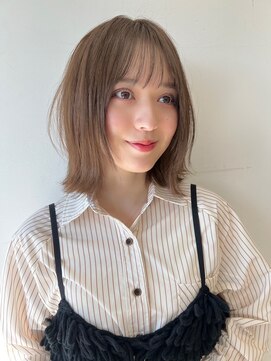 ユーフォリア 新宿通り(Euphoria) くびれボブアッシュグレージュ韓国スタイル
