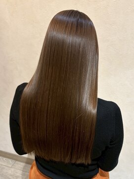 リア(Liea) 艶髪ロング