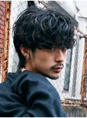 原宿緩めツイストスパイラルパーマメンズカットラウンドマッシュ