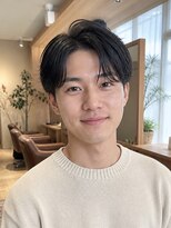 カラン エ ノエル(Calin et Noel)&nbsp;センターパートコンマヘア毛流れセンターパート束感ショート