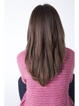 ソーホー ニューヨーク シズオカ(SOHO newyork SHIZUOKA) 大人かわいいストレートの厚めバング