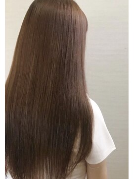 美容室テク アート バイ シック ストレートヘア