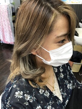 カットスペースウィッチ(Cut Space WITCH) ミルクティーカラー