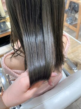 ネオリーブ チロル 横浜西口店(Neolive CiroL.) オリーブグレージュ☆☆