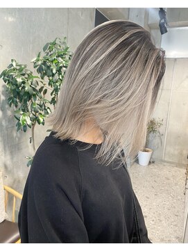 ルーフ 町田店(LUFE) ホワイトバレイヤージュ　担当anna