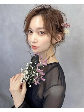 アイユー(ii+U) 透明感　ローポニーテール　こなれ感　可愛い