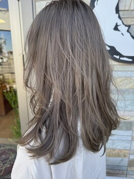 マザームーンヘアー(Mother Moon hair)の写真/あなたのなりたいを叶える☆トレンドを取り入れたあなたに似合うカラーをご提案♪透明感のある艶髪に。