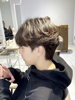 ネオリーブウリ 二子玉川店(Neolive uri)&nbsp;ブルーブラックフェザーパーマサーフカールセンターパート