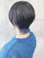 モリオ(morio)&nbsp;＊前下がりショートインナーカラーひし形くびれショート30代40代