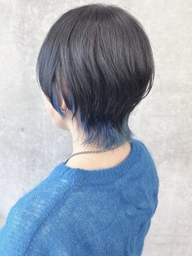 モリオ(morio) *前下がりショートインナーカラーひし形くびれショート30代40代