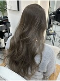 透け感オリーブベージュ 千早 美容室