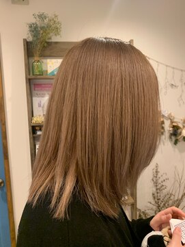 トハユ(TOHAYU) ケアブリーチでミルクティベージュ