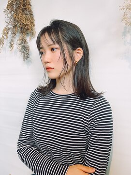 ジル ヘアデザイン ナンバ(JILL Hair Design NAMBA) 【JILL】顔まわりレイヤーのシンプルセミディ☆