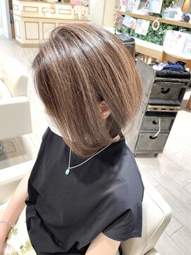 アルクバイネオリーブ 荻窪店(arc by neolive) 柔らかベージュの白髪ぼかしハイライト