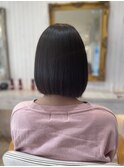 乾かすだけの楽ちんストレートボブ。