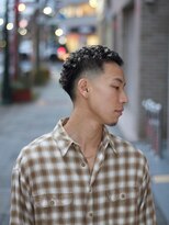 キングスマントーキョー 府中店(KINGSMAN TOKYO)&nbsp;ツーブロックマッシュ/波巻き/ハイライト/束感<理容室><府中駅>