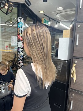 ラフ(LAFF) #ショコラアッシュ#ヘルシースタイル#ふんわりカール