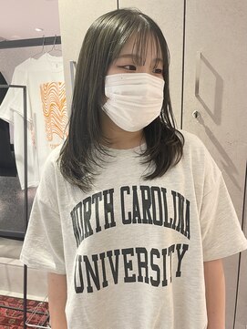 ヨーク(YOKE) 【 YOKE 】オリーブグレージュレイヤーカット小顔