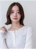 20代30代レイヤーボブ外ハネミディアムナチュラルカラー小顔