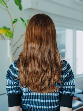 フローラビューティーヘアー(Flora Beauty Hair) ガーリーロングヘア/20代/30代/40代/50代/岡山/表町