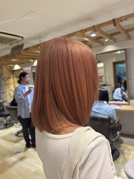 エイト新宿店(EIGHT shinjuku) ピンクベージュ