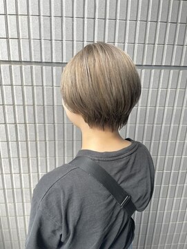 アオ(AO。) ハイトーンショート/グレージュ/ベージュカラー