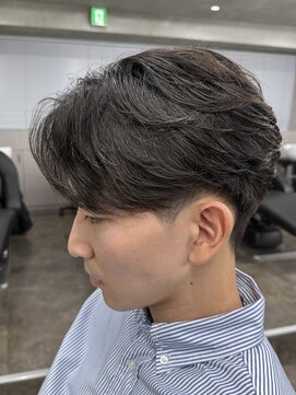 ニコ トウキョウ ロジック(nico TOKYO Logic) メンズセンターパートニュアンスパーマフェザーパーマ