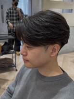 レイズ 名古屋駅(RAYS)&nbsp;毛流れニュアンスフェザーパーマセンターパート h