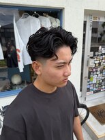 フォーコーナーズカットショップフェイビーズ 名古屋西(FourCornersCutShop favey's)&nbsp;メンズショートパーマ ラルフカール オールバック