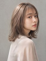 トリニティ(trinity) ブリーチダブルカラー グレージュ シースルーバング 外ハネ