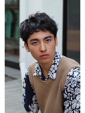 ブークル(boucle) 外国人風無造作ショートカーリー