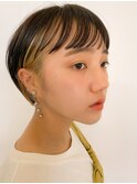 インナーカラー ハイライト ツートーン 前髪 オン眉ショートボブ