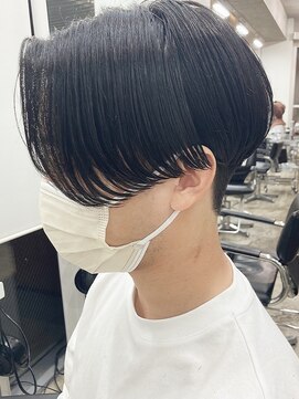 バイフィフス 原宿/表参道(by fifth) ナチュラルセンターパート/艶感メンズヘア/ビジネス