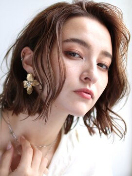 クシュ 所沢東口店(kusyu...) 大人かわいい/美髪/ネビージュ/ホワイトグレージュ/こなれミディ