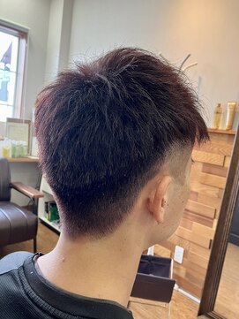 フリー(Free) 爽やかツーブロック＆刈上げmixショート/レッドカラーブラウン