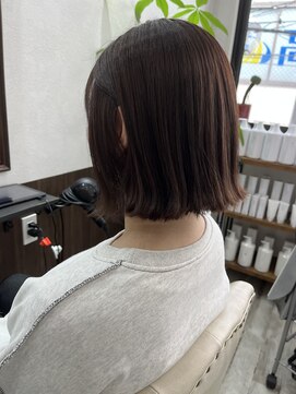 ベルヘアーデザイン 堺東(Belle hair Design) 切りっぱなしボブ/ベージュ/イルミナカラー