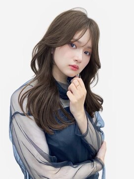 ユーフォリア 池袋東口駅前店(Euphoria) 韓国風/サイドバング/艶感/くびれ/外ハネ/ミディアムヘア