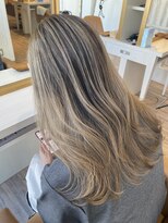 タブーセントラル(TABOO Central)&nbsp;バレイヤージュ風ハイライト