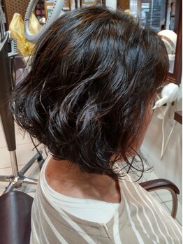 ヘアーメイクココ(HAIR MAKE COCO)の写真/女性らしいフェミニンなラインを作り、あなたの魅力を引き出すカット◎再現性が高くスタイリングも楽々に！