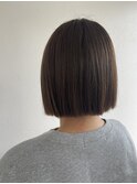 切りっぱなしボブ×アッシュブラウン