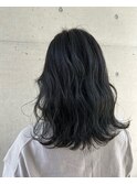 暗髪アッシュカラー髪質改善トリートメントゆるふわミディ