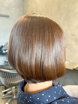 ユウシヘアー(Yushi Hair) グラデーションボブ