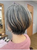 ショートボブ