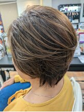 ルナ 大船店(LUNA) ひし形シルエットのショートヘア