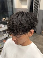 ノイセルヘアー(Noisyle Men's hair) リバースセンターパート/ニュアンスパーマ/ダウンバング/MEN'S◎
