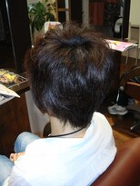 ビギンズ ヘア コウベ(BEGINS HAIR KOBE) クセ毛を生かしたショート