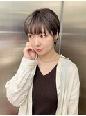 【KON】マッシュショート_フォギーベージュ耳かけヘアー